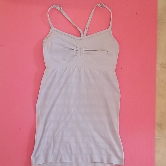 🏷Sale2/$35🏷Lululemon Tank Top  - Picture 2 of 4